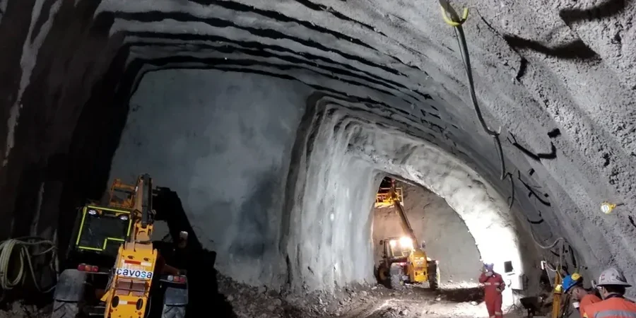 Analyse géotechnique pour tunnels en sols mous à Poitiers